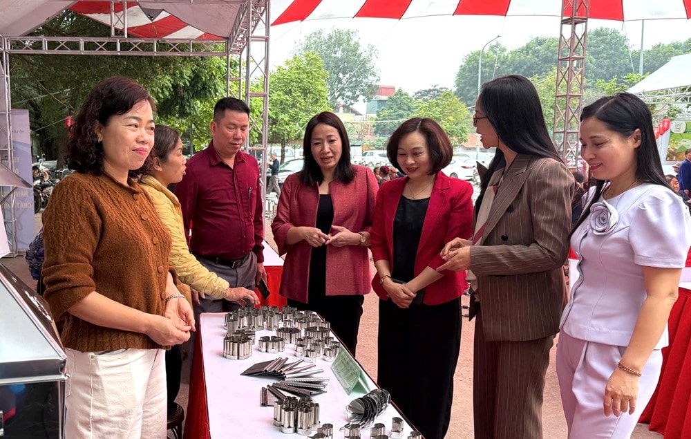 Hỗ trợ phụ nữ khởi nghiệp qua truyền thông ứng dụng mạng xã hội