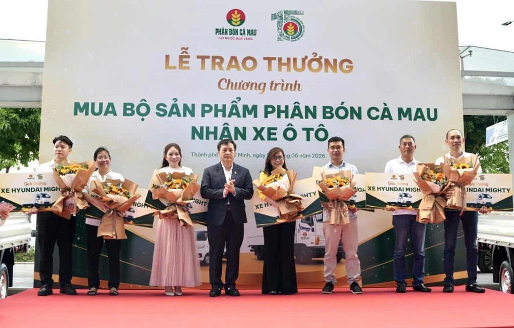 Phân bón Cà Mau vinh danh nhà phân phối xuất sắc